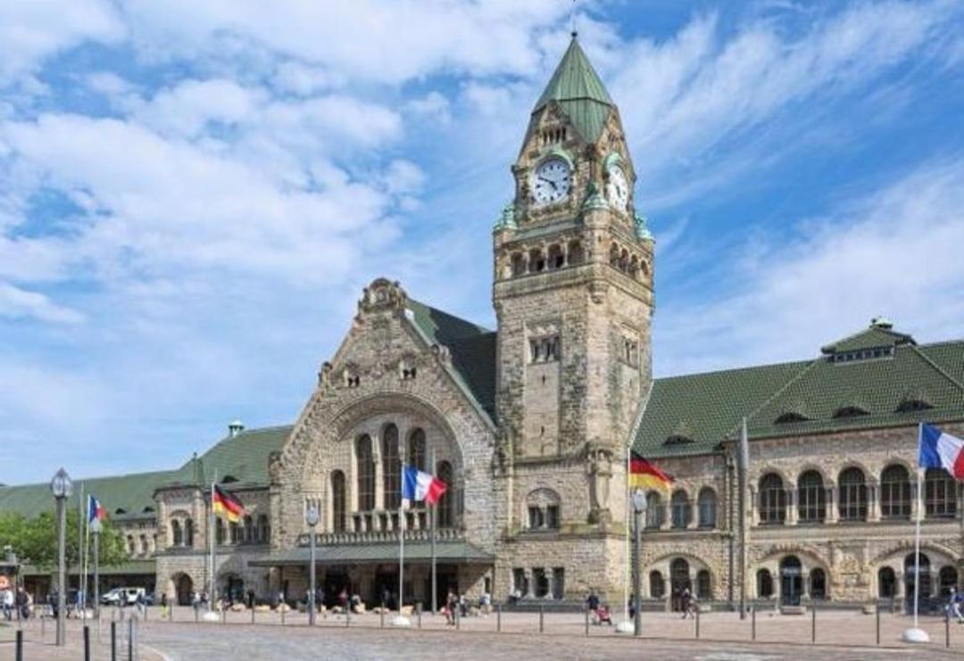 Appartement Spa Privatif Et Cinema Centre Ville ميتز المظهر الخارجي الصورة